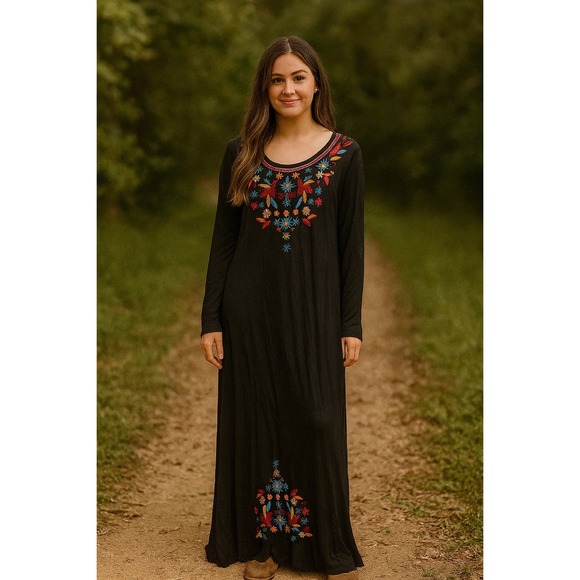 Soft Surroundings Dresses & Skirts - Soft Surroundings black floral embroidered maxi dress XL boho dark romantic